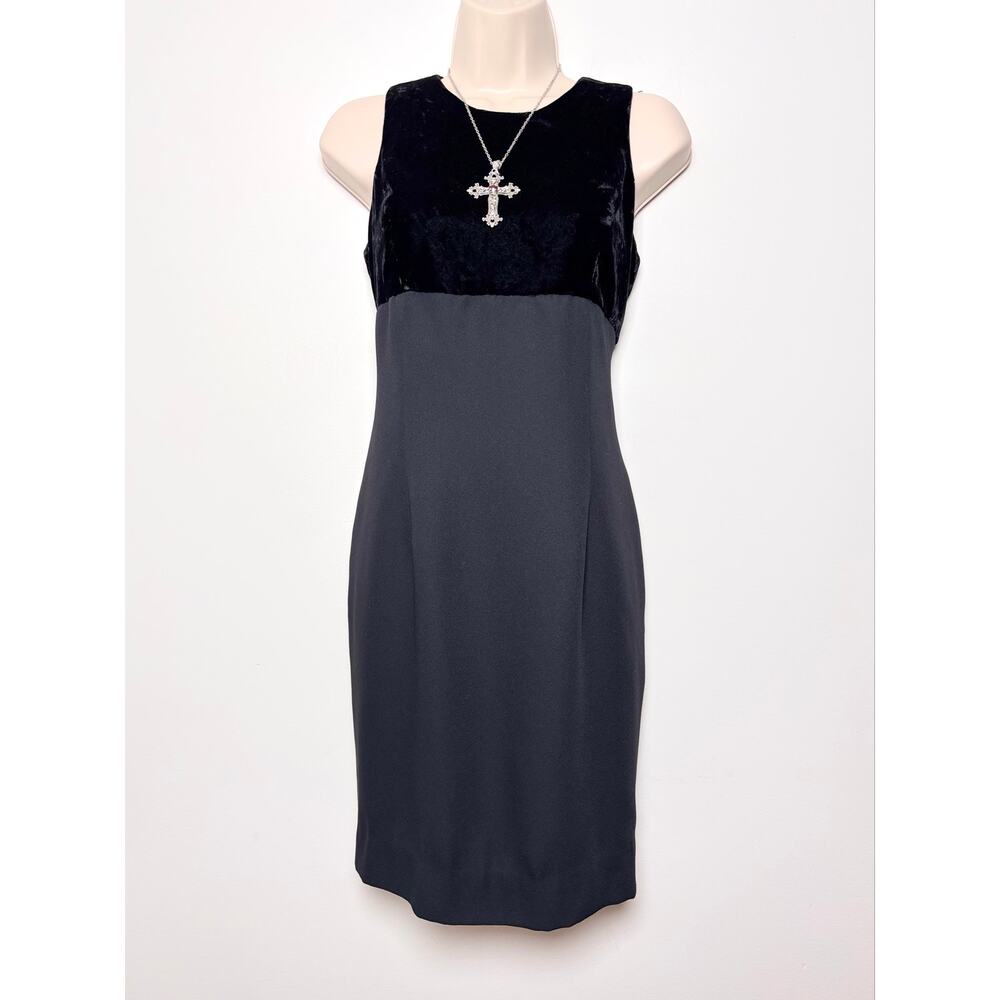 Liz Claiborne Petite Vtg 90s Velvet and Crepe Sheath Dress